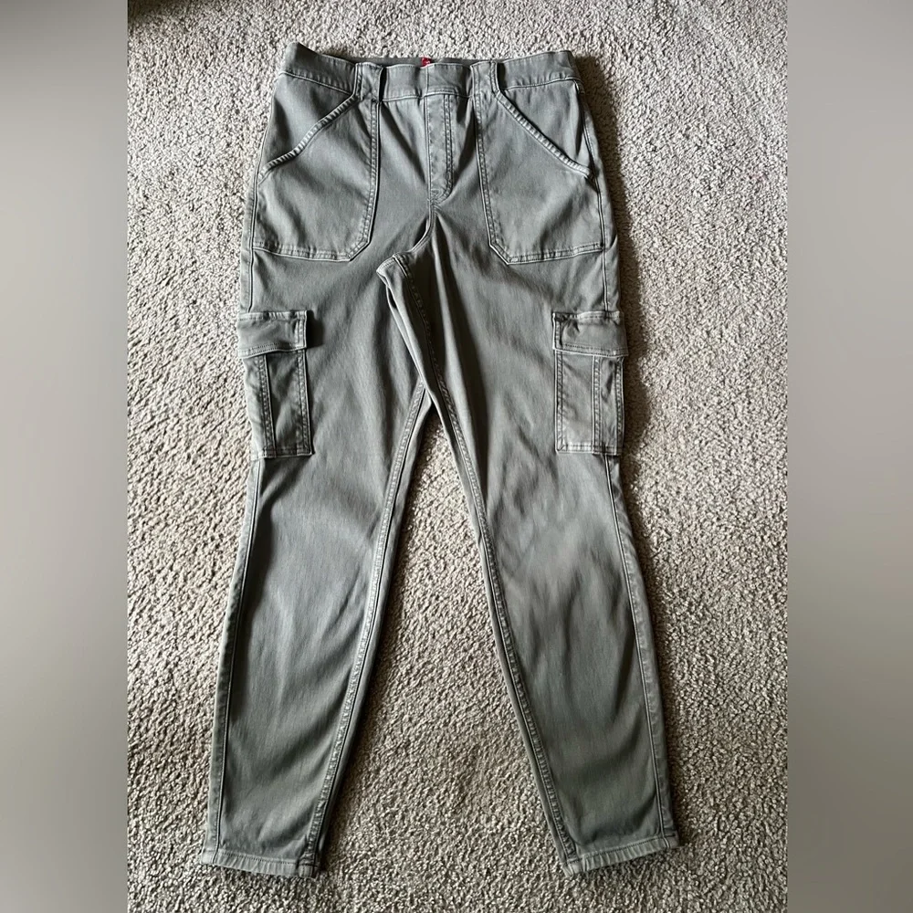 Spanx Stretch Twill Ankle Cargo Pull On Slimming Pants Sz XL in Army Green - Picture 7 of 16